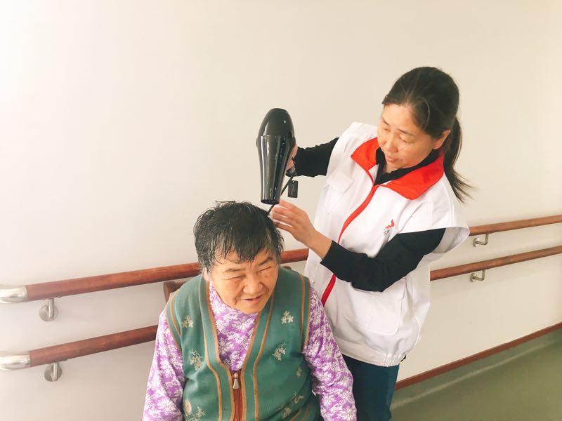 ��ͷ 3 �Ҹ��񻨶�һ��.jpg