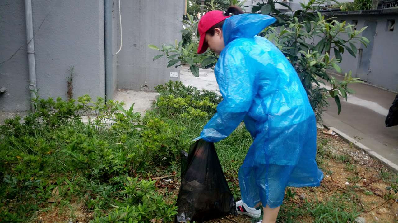 ��������