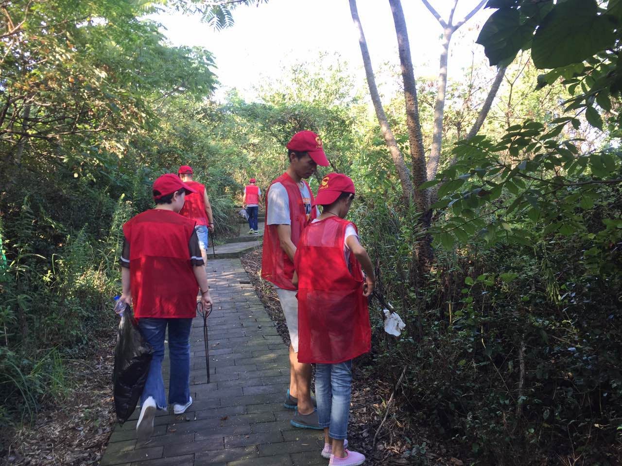 ־Ը��������ɫ����