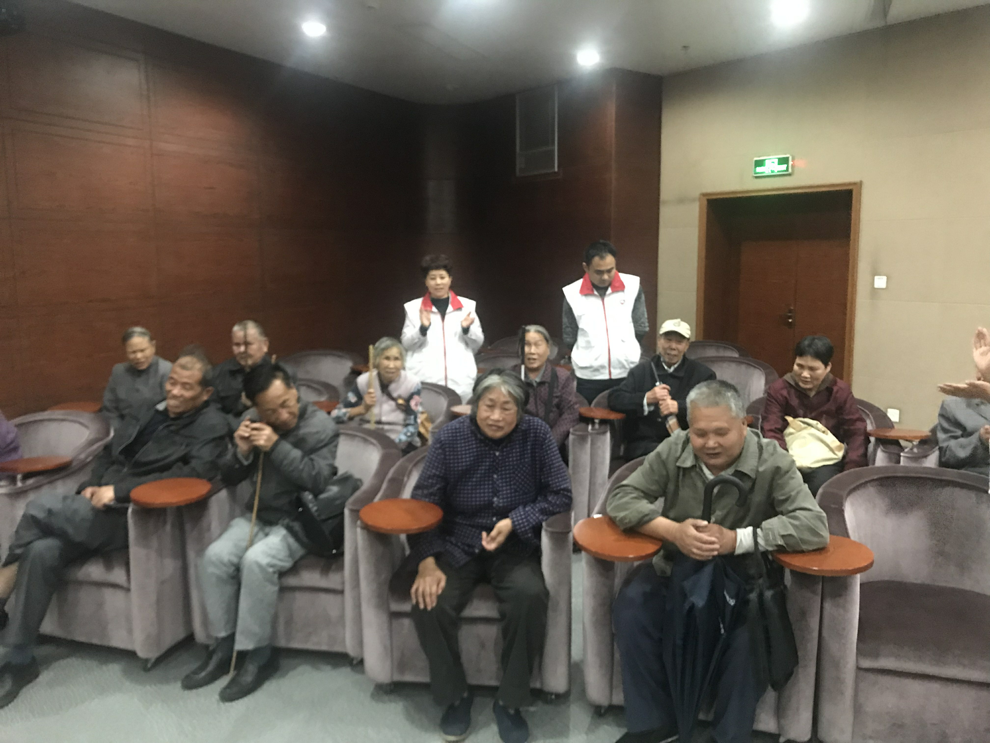 ΢��ͼƬ_201810181042457 [ԭʼ��С].jpg