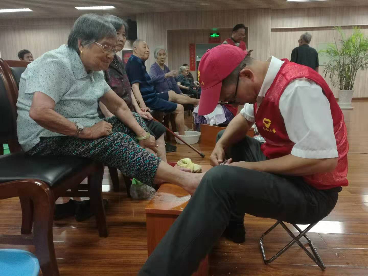 ����ͷ������Ϊ������